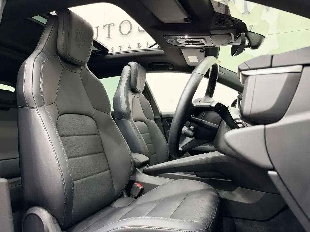 Used Porsche Macan 4 Electric 2025 Grey SUV
