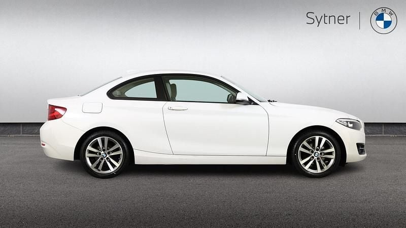 Used BMW 218 Sport Line 150 HP (110 kW) 2017 White Coupe