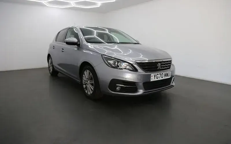 Used Peugeot 308 Allure 131 HP (96 kW) 2021 Hatchback
