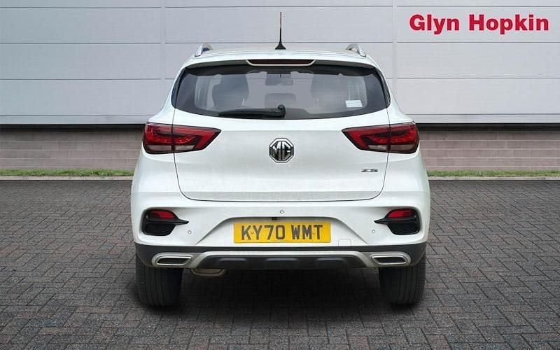 Usado MG ZS Exclusive 106 HP (77 kW) 2024 SUV