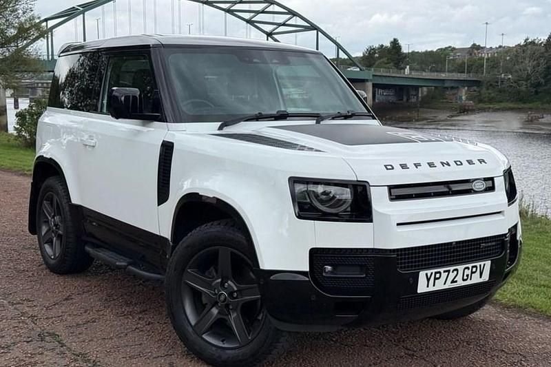 White Used 2022 Land Rover Defender SE Dynamic SUV | £48,999 (Super price) - Image 1/1