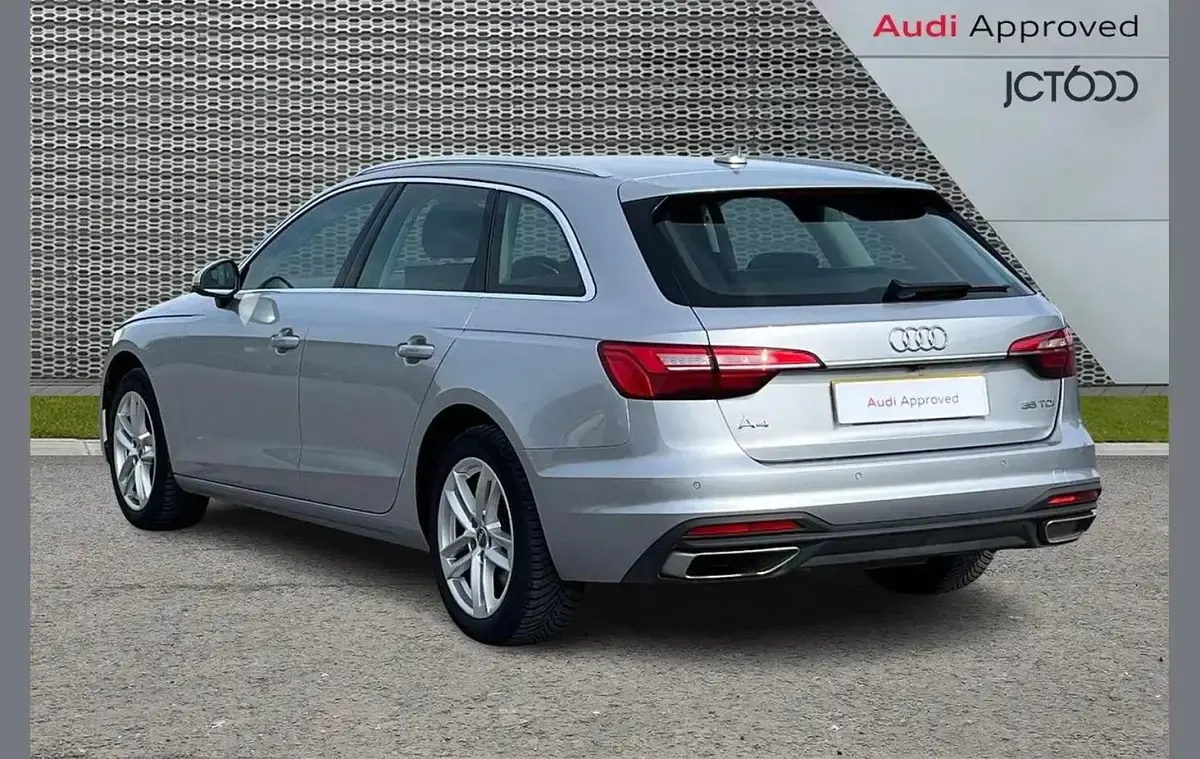 Used Audi A4 Comfort 161 HP (118 kW) 2020 Silver Estate