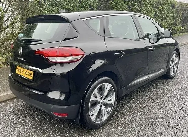 Used Renault Scénic IV Dynamique 160 HP (117 kW) 2017 Black MPV