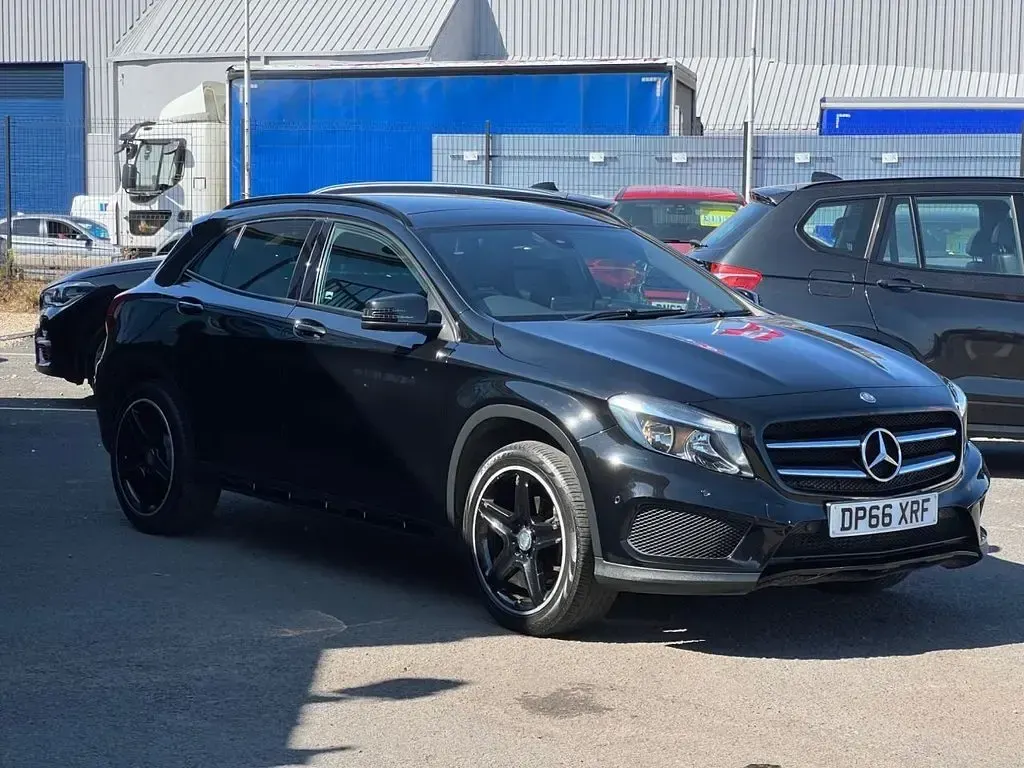 Used Mercedes GLA200 AMG line 156 HP (114 kW) 2016 Black SUV