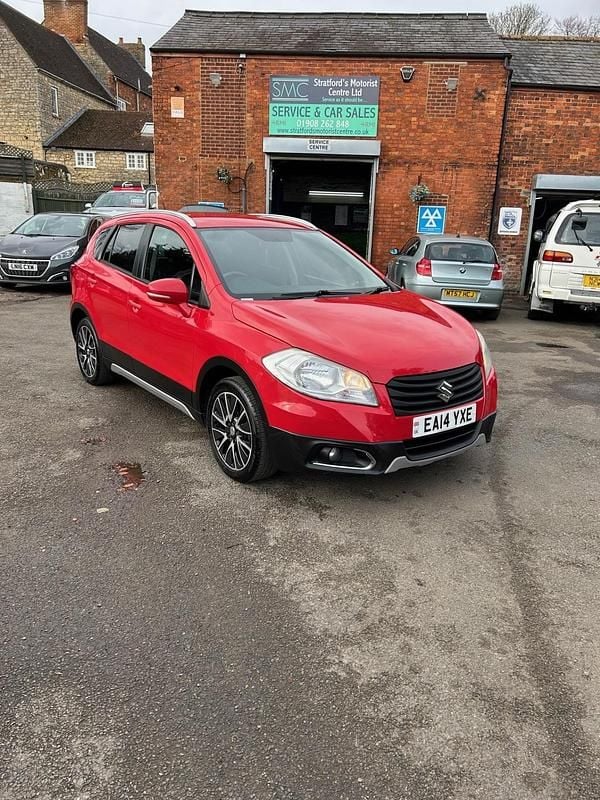Red Used 2014 Suzuki SX4 S-Cross SZ-T SUV | £3,995 (Good price) - Image 1/4