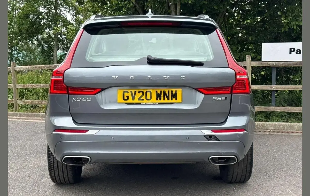 Used Volvo XC60 Inscription 247 HP (181 kW) 2020 Grey SUV