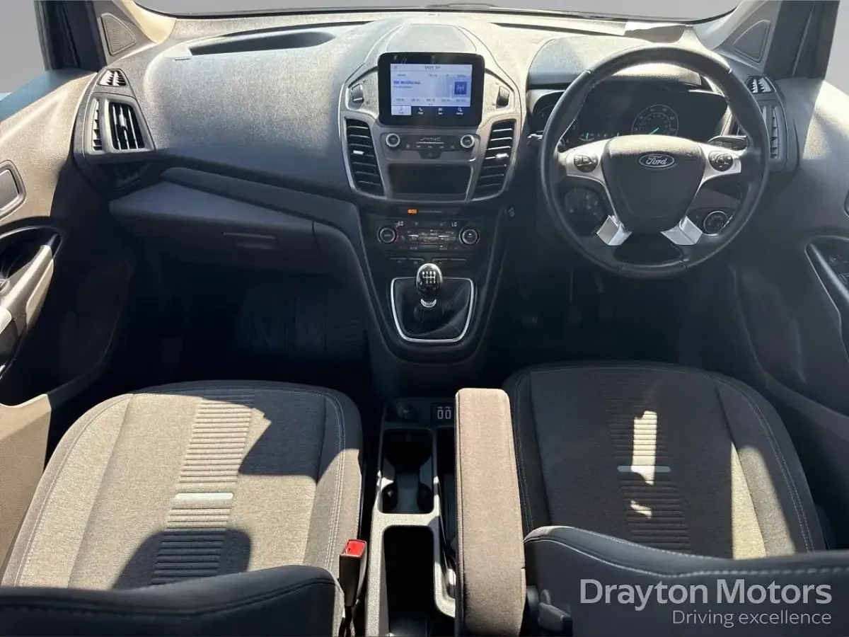 Used Ford Tourneo Active 120 HP (88 kW) 2021 Blue MPV