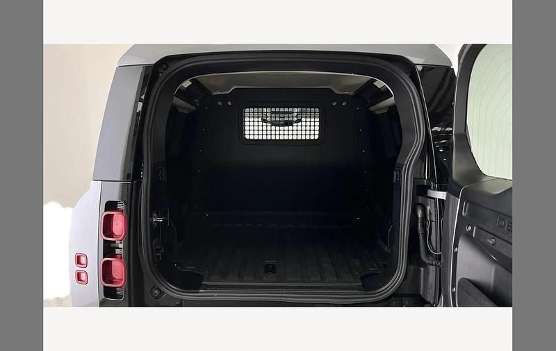 Used Land Rover Defender 246 HP (180 kW) 2023 Grey SUV