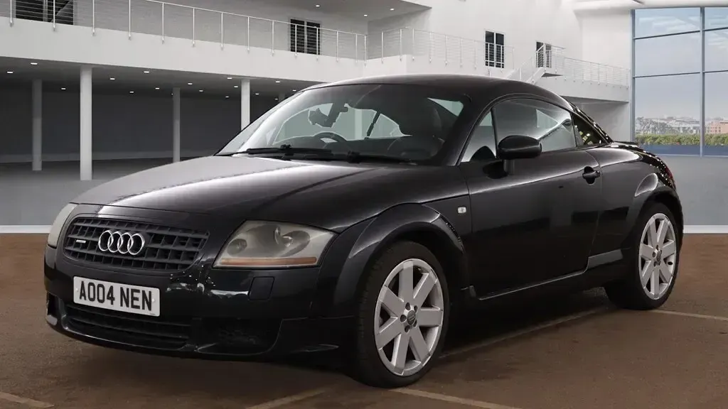 Used Audi TT 250 HP (183 kW) 2004 Black Coupe