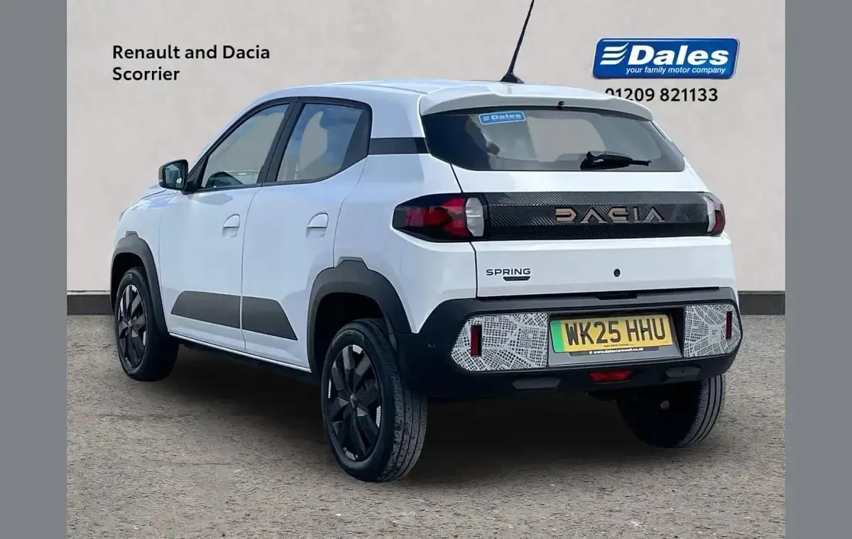 Used Dacia Spring Extreme 47 kW (65 HP) 2025 White Hatchback