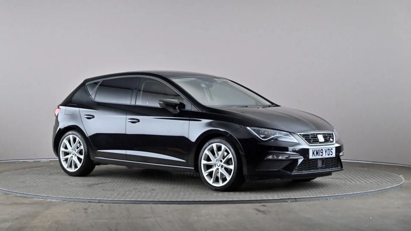 Black Used 2019 Seat Leon FR Sport Hatchback | £12,898 (Fair price) - Image 1/4