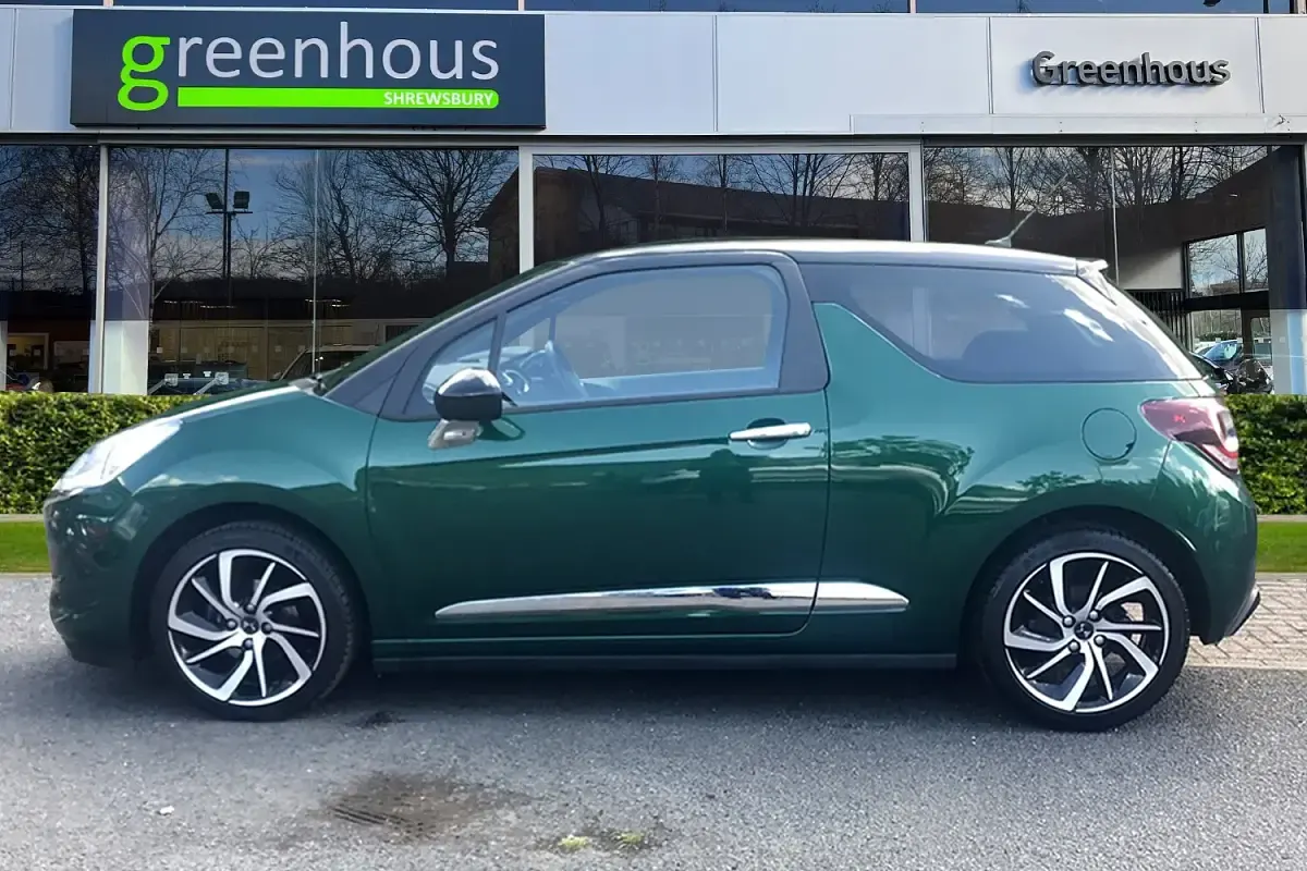 Used DS Automobiles DS3 Connected Chic 2018 Green Hatchback