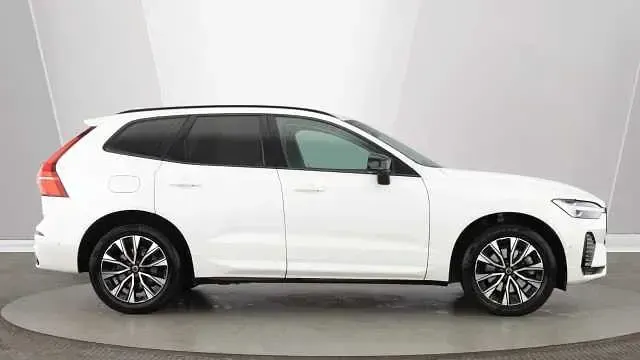 Used Volvo XC60 Plus 197 HP (144 kW) 2023 SUV