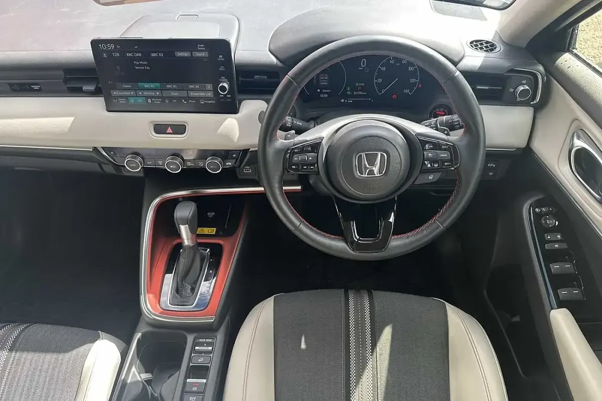 Used Honda HR-V Advance 131 HP (96 kW) 2023 Grey SUV