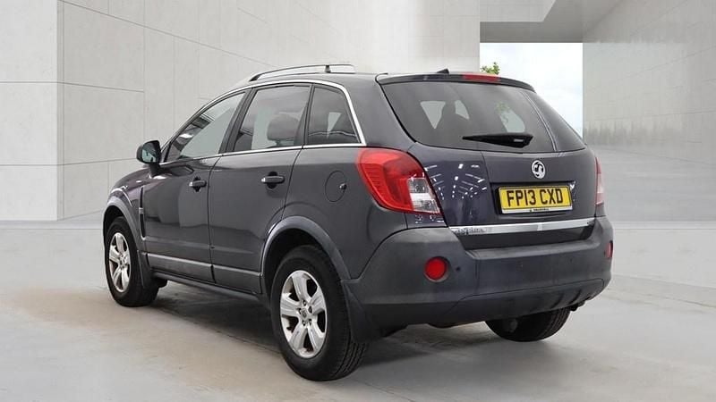 Usado Vauxhall Antara 163 HP (119 kW) 2013 Cinzento SUV