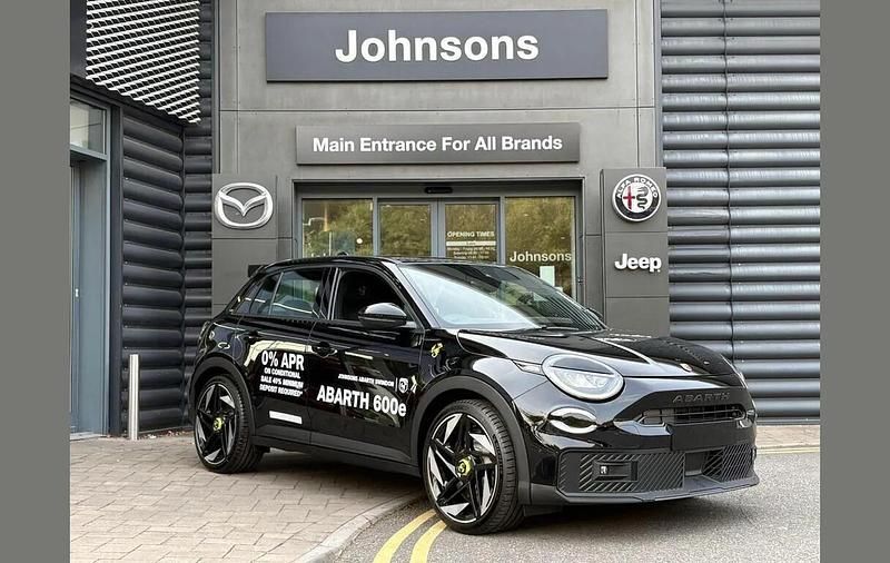Black Used 2025 Abarth 600 SUV | £27,955 - Image 1/4