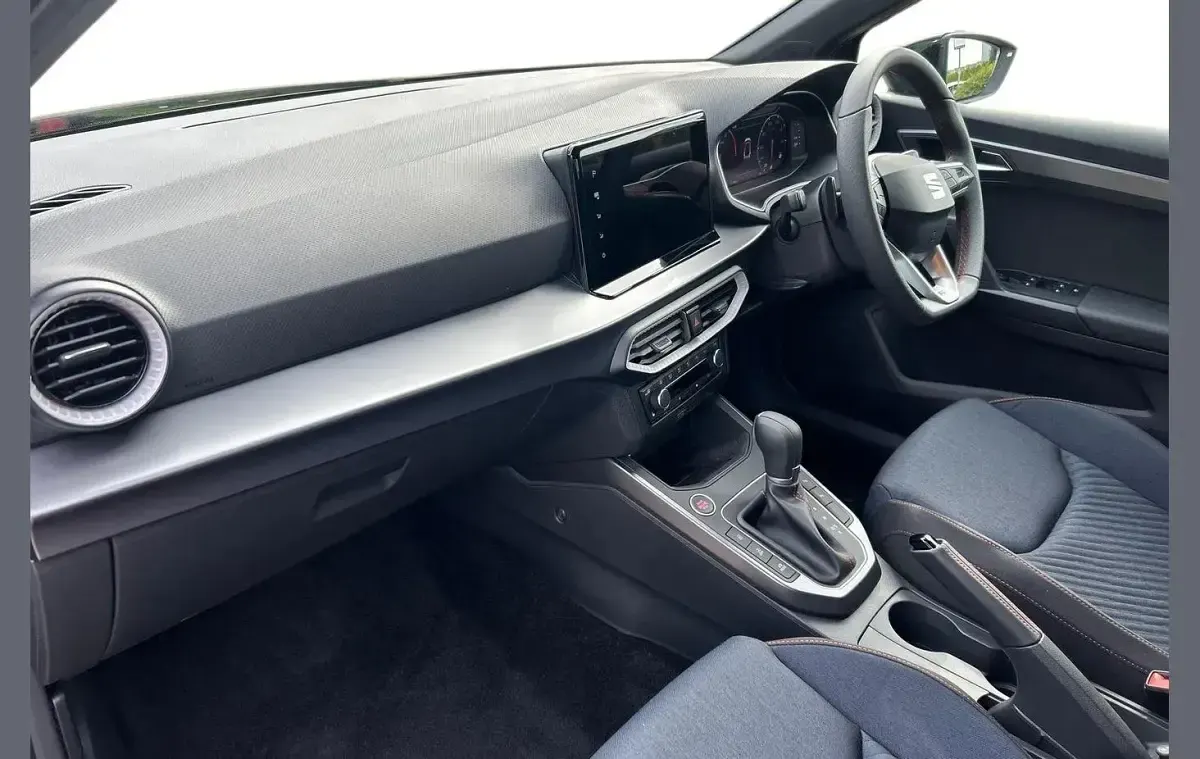 New Seat Arona Black Edition 115 HP (84 kW) 2026 Black SUV