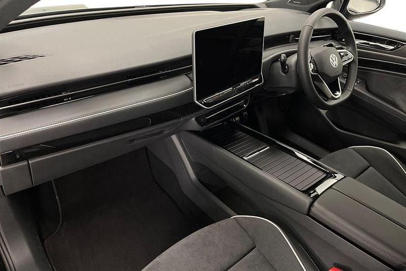 Ny VW ID.7 Pro 210 kW (286 HK) 2026 Svart Halvkombi