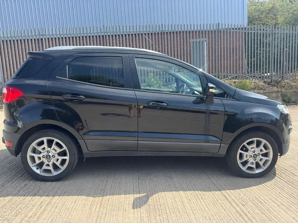 Used Ford Ecosport Titanium 95 HP (69 kW) 2017 Black SUV