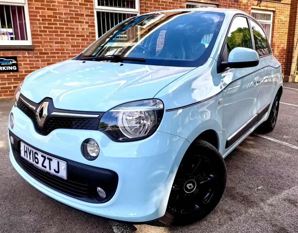Used Renault Twingo Dynamique 70 HP (51 kW) 2016 Blue Hatchback