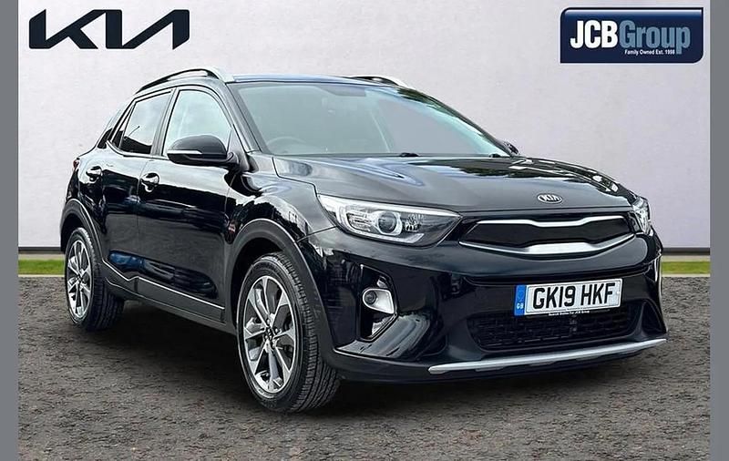 Black Used 2019 Kia Stonic 2 SUV | £8,495 (Fair price) - Image 1/4