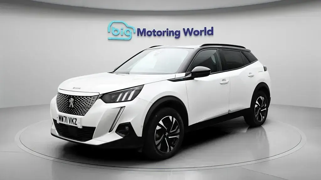 Second-hand Peugeot e-2008 GT 100 kW (136 CP) 2021 SUV