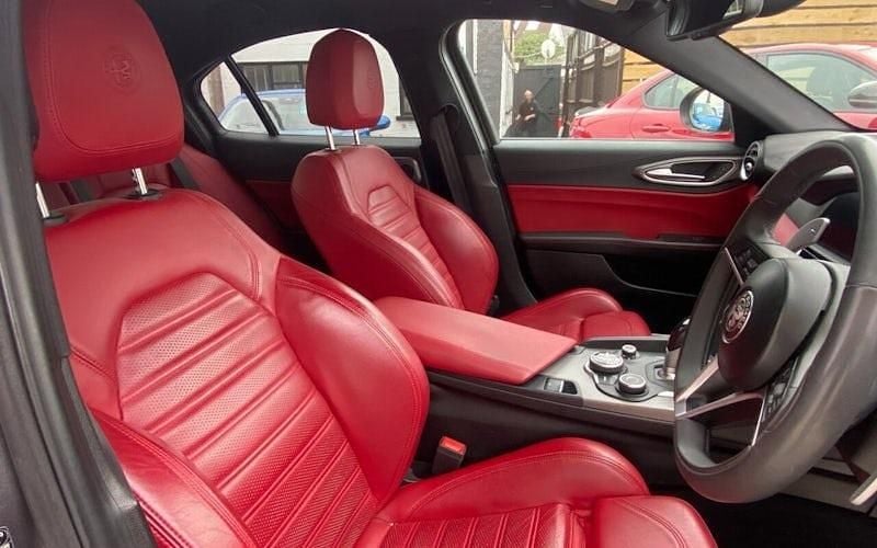 Used Alfa Romeo Giulia Edizione Speciale 190 HP (139 kW) 2020 Sedan