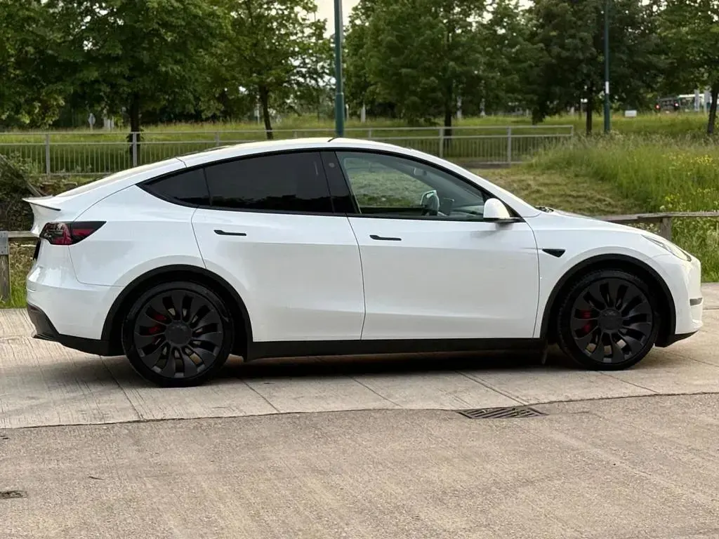 Used Tesla Model Y Performance 392 kW (534 HP) 2024 SUV