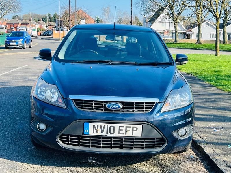 Used Ford Focus Zetec 110 HP (80 kW) 2010 Blue Hatchback