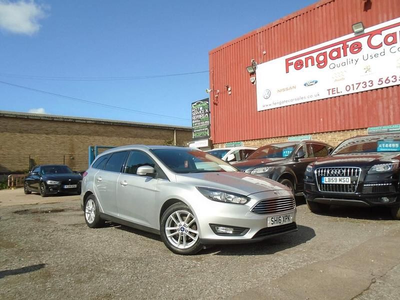 Used Ford Focus Zetec 2016 Silver Estate
