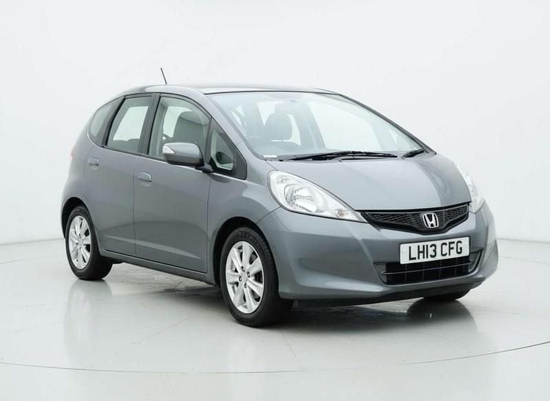 Begagnad Honda Jazz ES 99 HK (72 kW) 2013 Grå Halvkombi