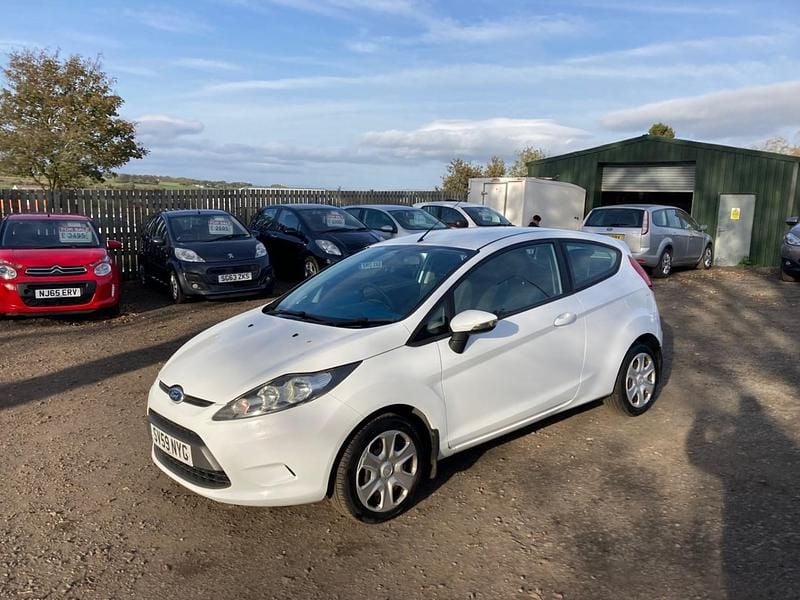 White Used 2009 Ford Fiesta Style Hatchback | £2,895 (Good price) - Image 1/4