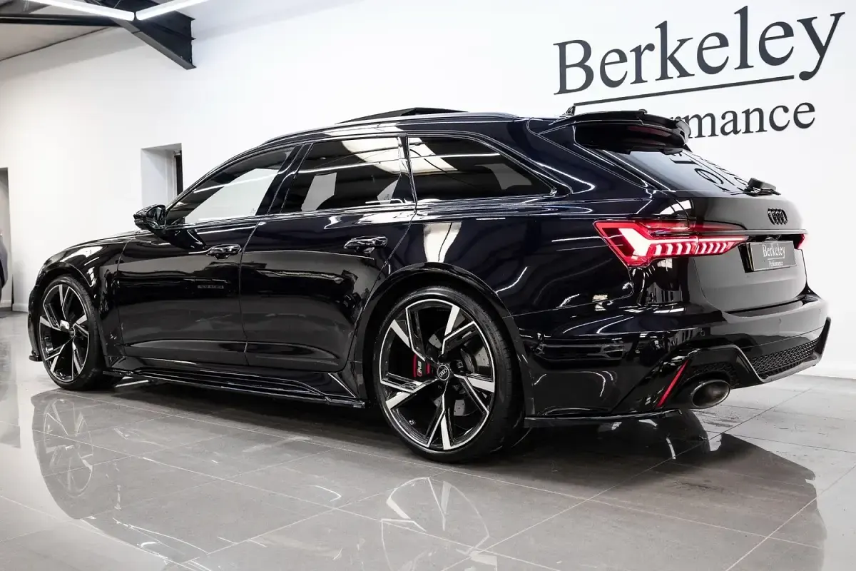 Used Audi RS6 Design 600 HP (441 kW) 2021 Black Estate