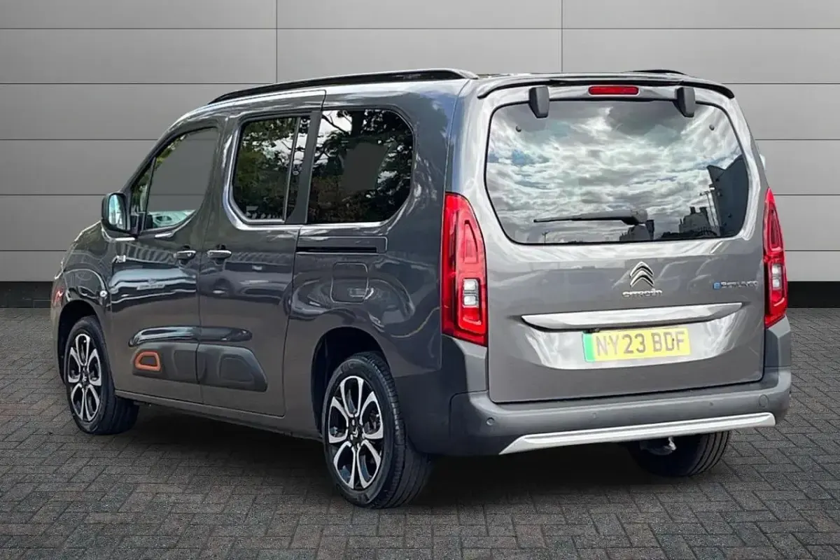 Used Citroën Berlingo XTR 98 kW (134 HP) 2023 Grey MPV
