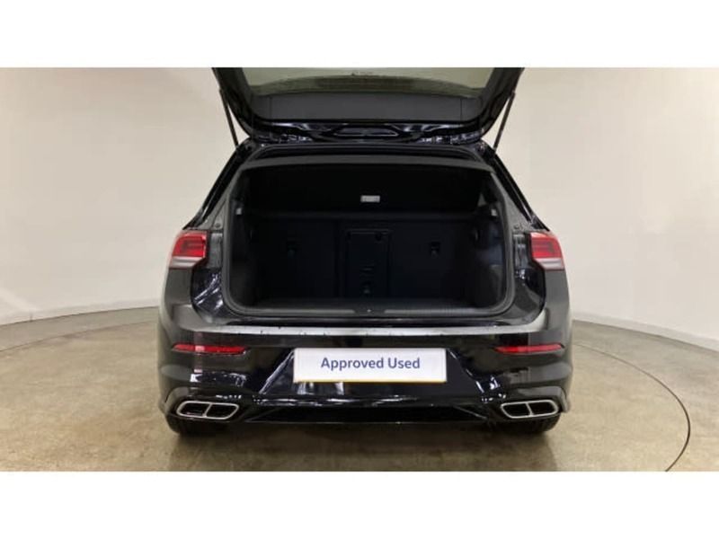 Used VW Golf VIII R-line 130 HP (95 kW) 2022 Black Hatchback