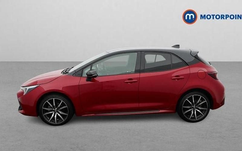Used Toyota Corolla Sport 140 HP (102 kW) 2024 Red/black Hatchback