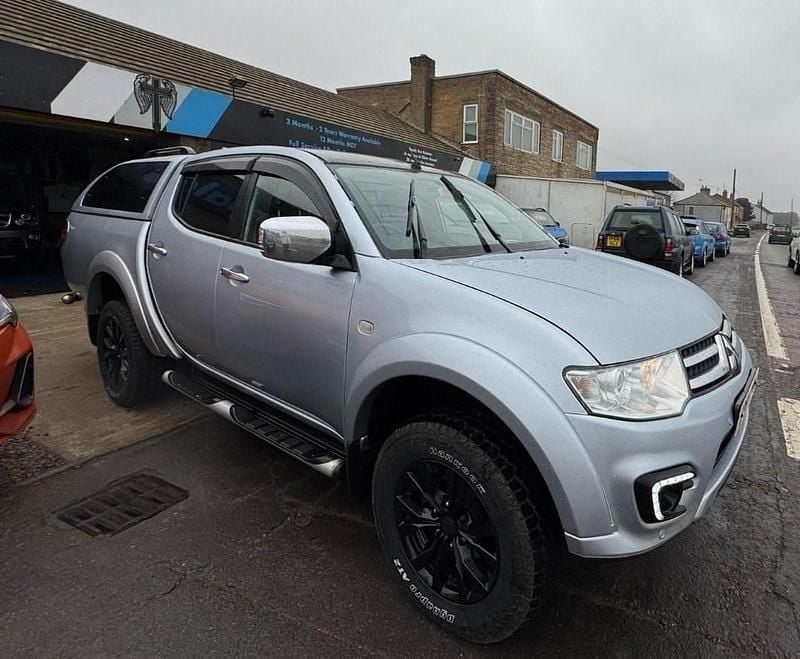 Used Mitsubishi L200 2014 Silver Pickup