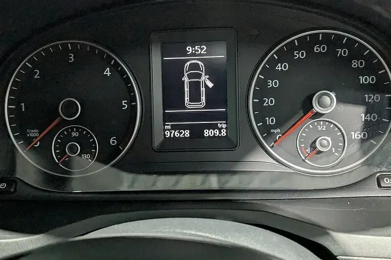 Usado VW Caddy Startline 102 HP (75 kW) 2018 Branco Monovolume