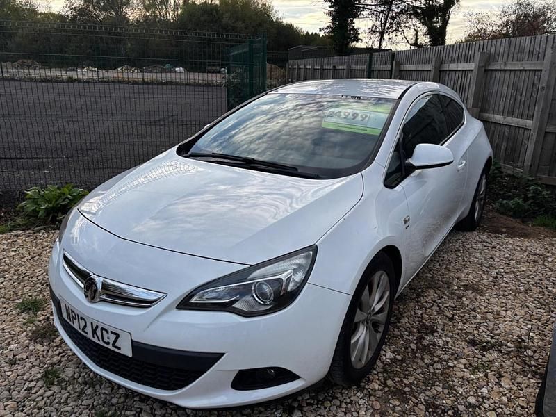 White Used 2012 Vauxhall Astra GTC SRi Hatchback | £4,999 (Fair price) - Image 1/4