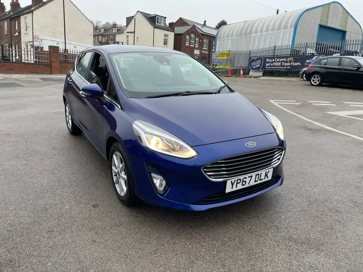Usado Ford Fiesta Zetec 2017 Azul Citadino