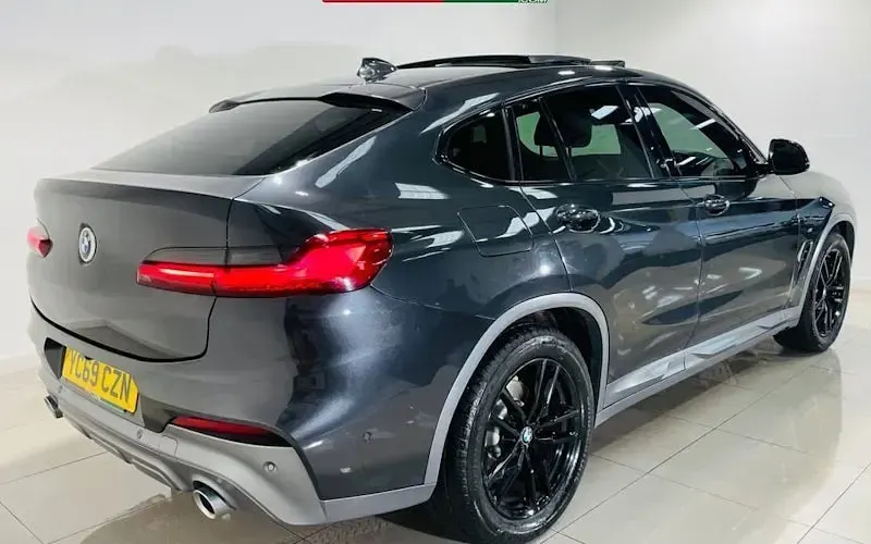 Usado BMW X4 M Sport 190 HP (139 kW) 2020 SUV