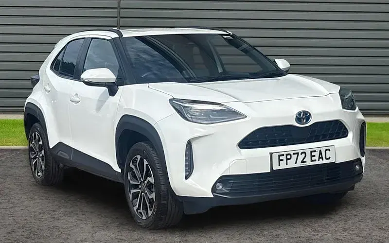 Used Toyota Yaris Hybrid Design 116 HP (85 kW) 2026 Estate