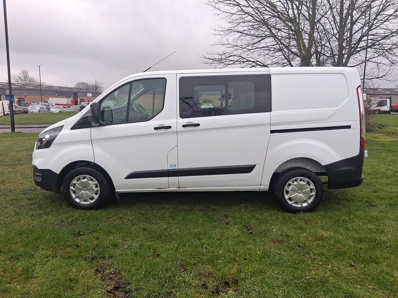 Used Ford Transit Custom 105 HP (77 kW) 2022 White Van