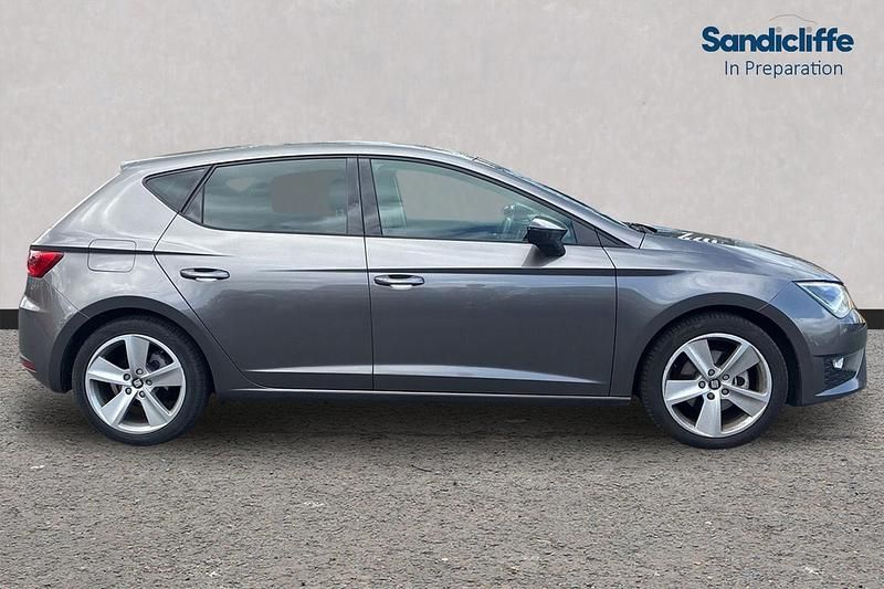 Used Seat Leon FR 150 HP (110 kW) 2015 Grey Hatchback
