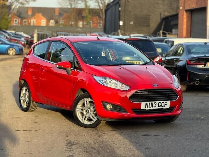 Red Used 2013 Ford Fiesta Zetec Hatchback | £3,995 (Super price) - Image 1/4