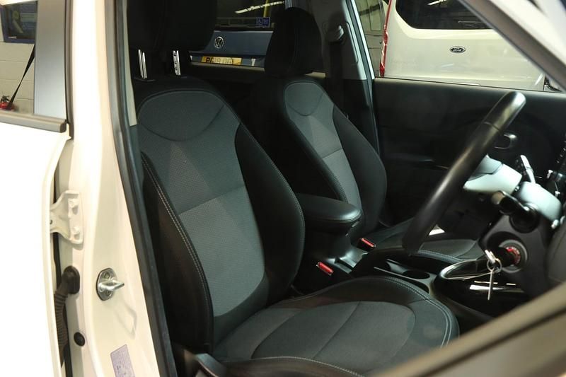 Used Kia Soul 134 HP (98 kW) 2017 White SUV