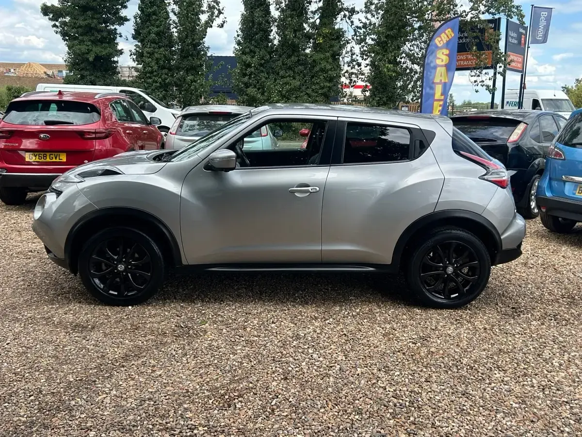 Used Nissan Juke Tekna 110 HP (80 kW) 2017 Silver SUV