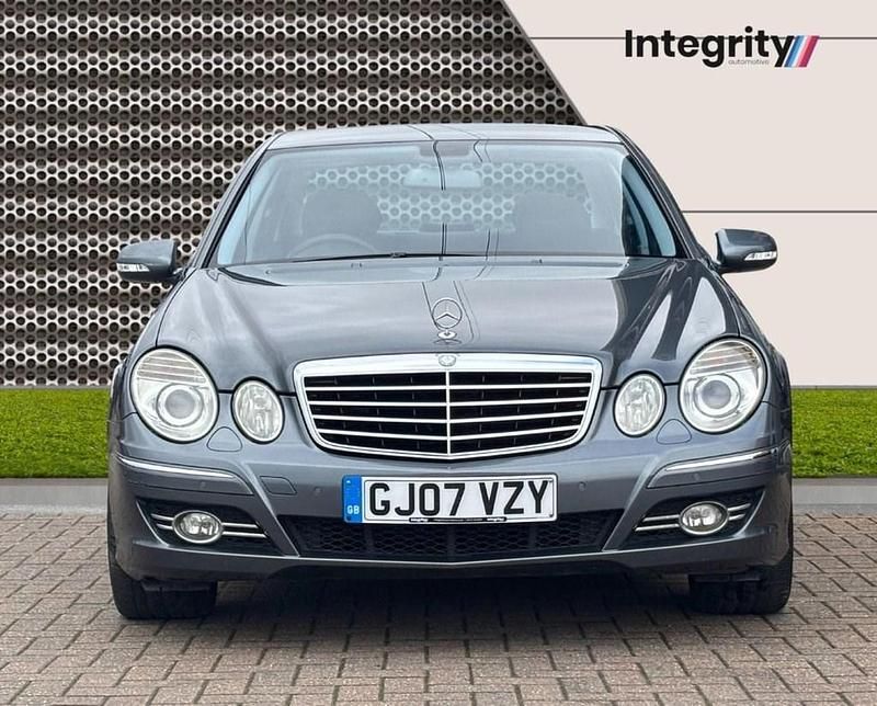 Used Mercedes E280 190 HP (139 kW) 2007 Grey Sedan
