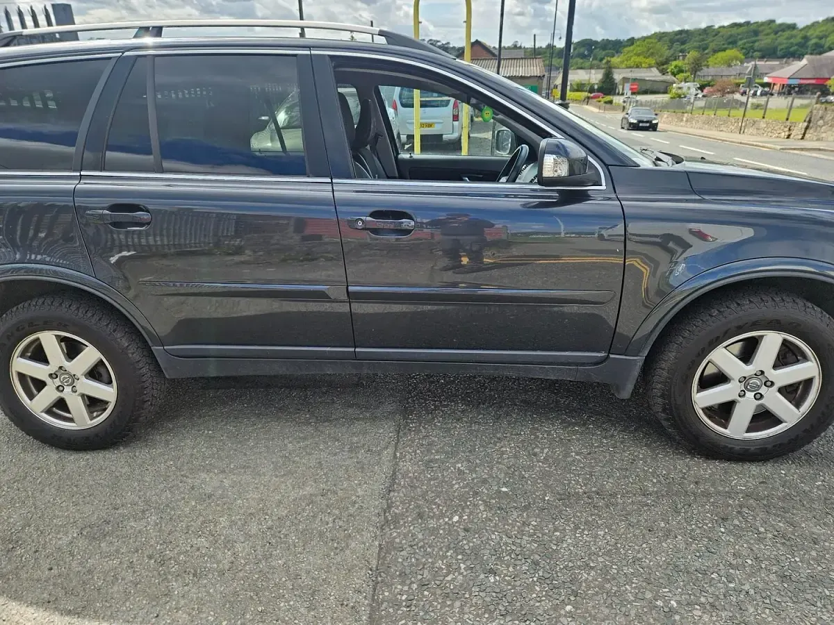 Used Volvo XC90 200 HP (147 kW) 2010 Grey SUV