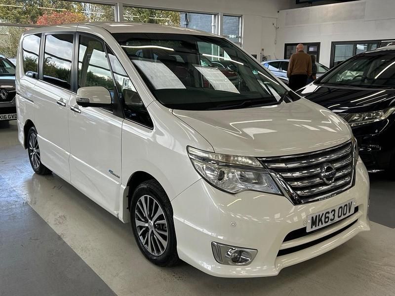 White Used 2025 Nissan Serena MPV | £8,990 (Good price) - Image 1/4